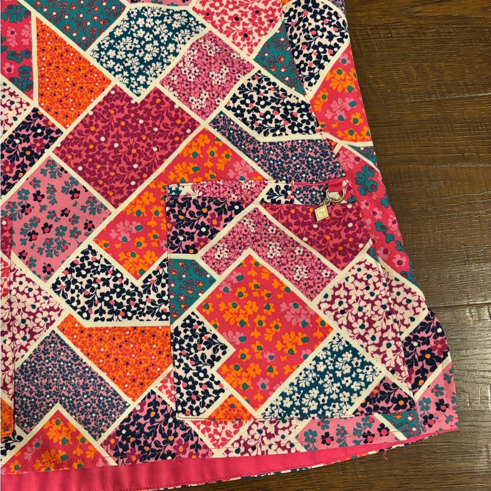 Vera Bradley Lot of Scrub Tops - Picture 3 of 11